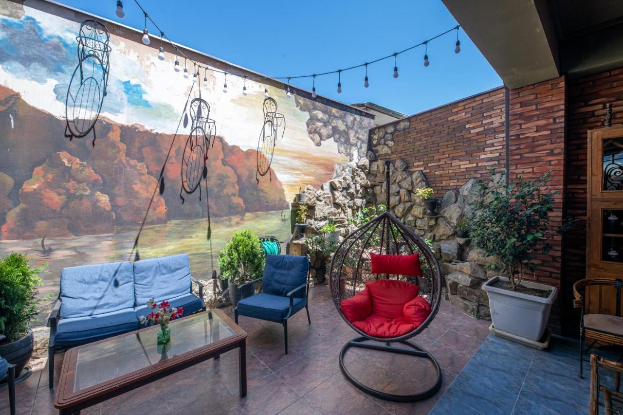 Ponto Gallery Boutique Hotel Tbilisi Esterno foto